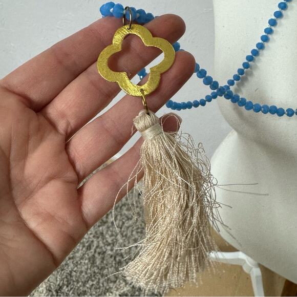 Teal Blue Fauceted Bead Necklace Extra Long Gold Clover Fringe Charm - Picture 5 of 6